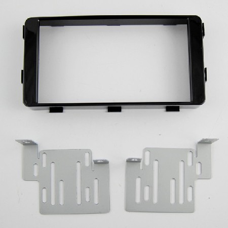 Mitsubishi L200 In-dash Mounting Kits