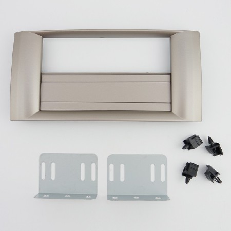 Isuzu D Max Fascia Stereo Panel