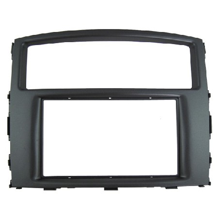 Mitsubishi Pajero Radio Dash Kit