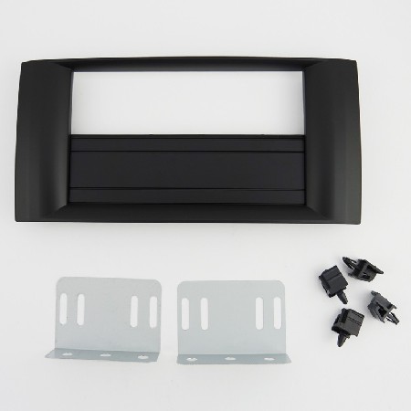 Isuzu D Max Fascia Stereo Panel